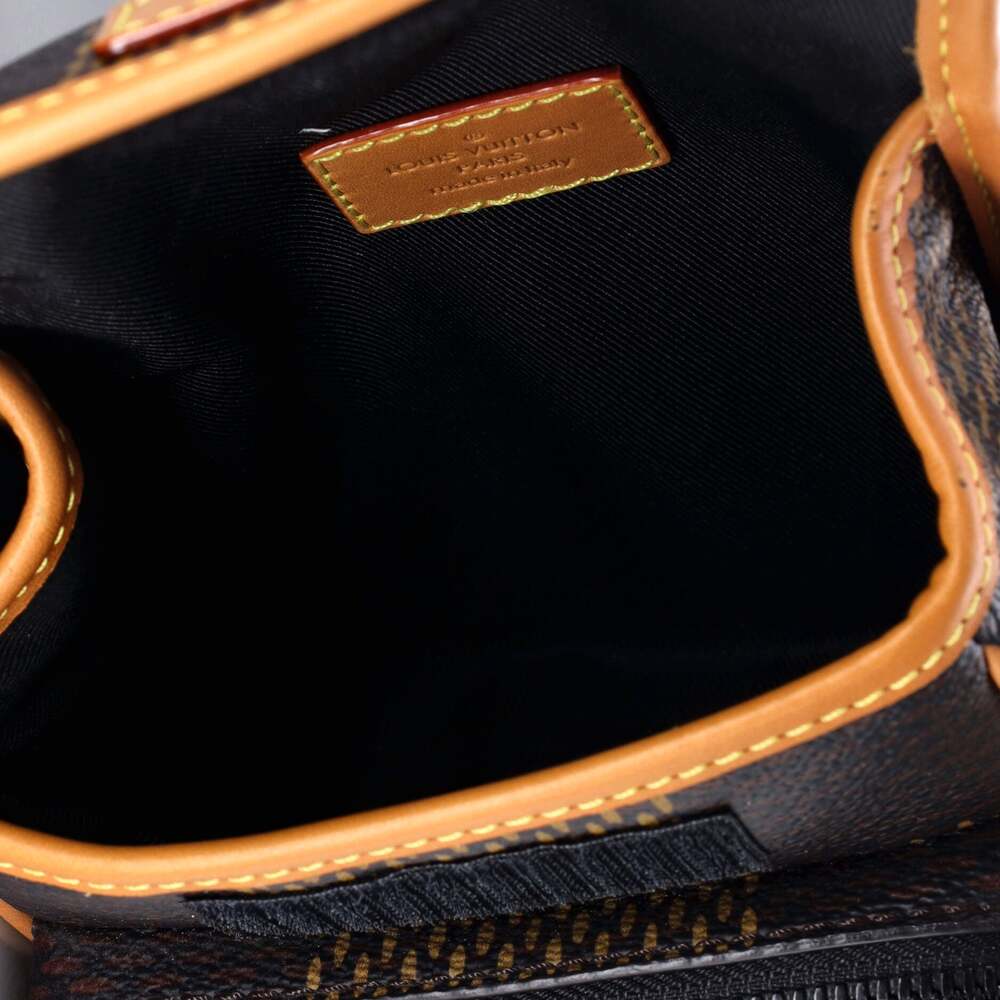 Louis Vuitton Nigo Amazone Messenger #233321L21B - Picture 5 of 7